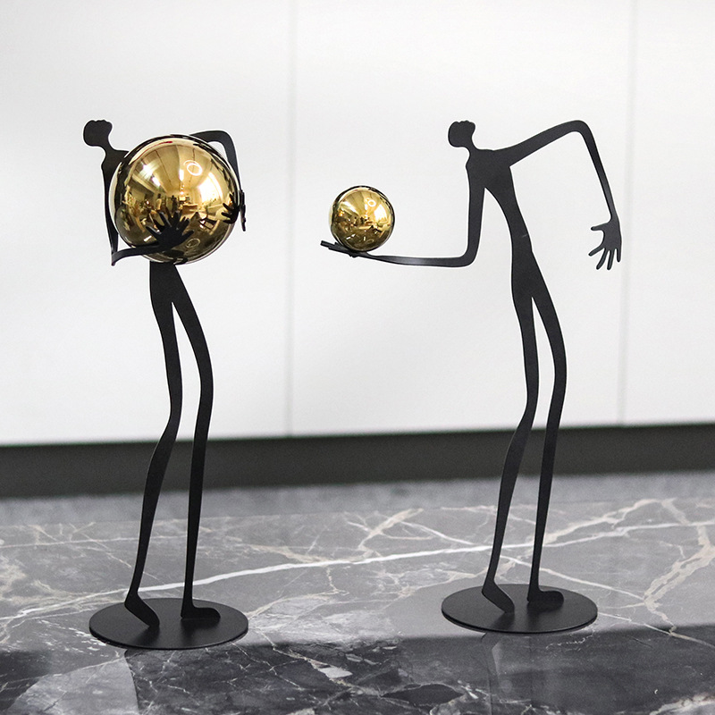 Modern Art Ball-Holding Charac - đánh giá và giá Art Craft Hotel