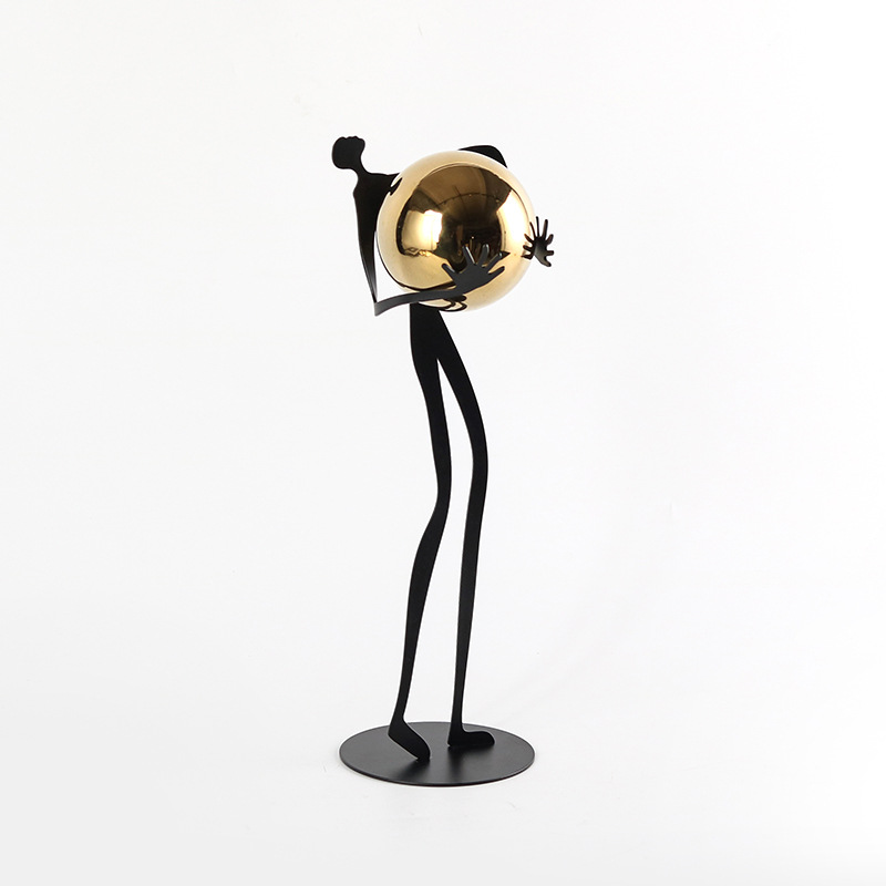 Modern Art Ball-Holding Charac - đánh giá và giá Art Craft Hotel